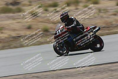 media/Apr-20-2025-AHRMA (Sun) [[393a79c373]]/Race/Group 8/Turn 4b/